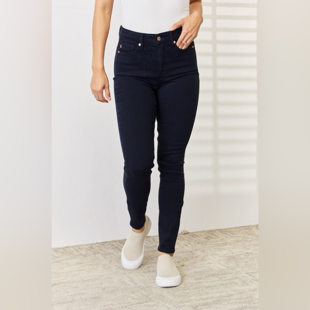 BOUTIQUE Judy Blue Full Size Garment Dyed Tummy Control Skinny Jeans, in Navy